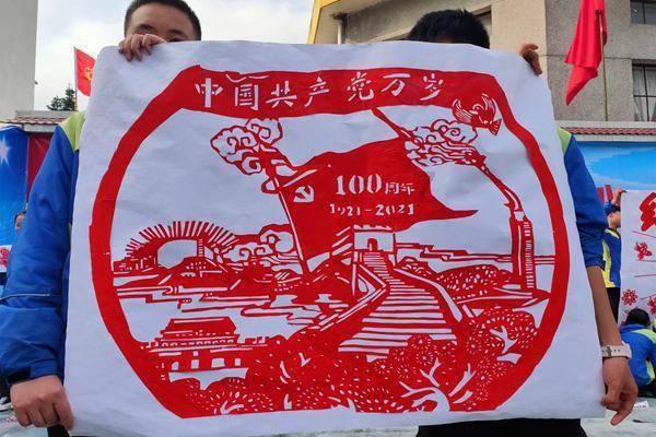 探讨心灵的千与千寻什么意思 千与千寻简单介绍交流圈