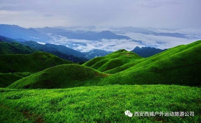 五彩几何塔