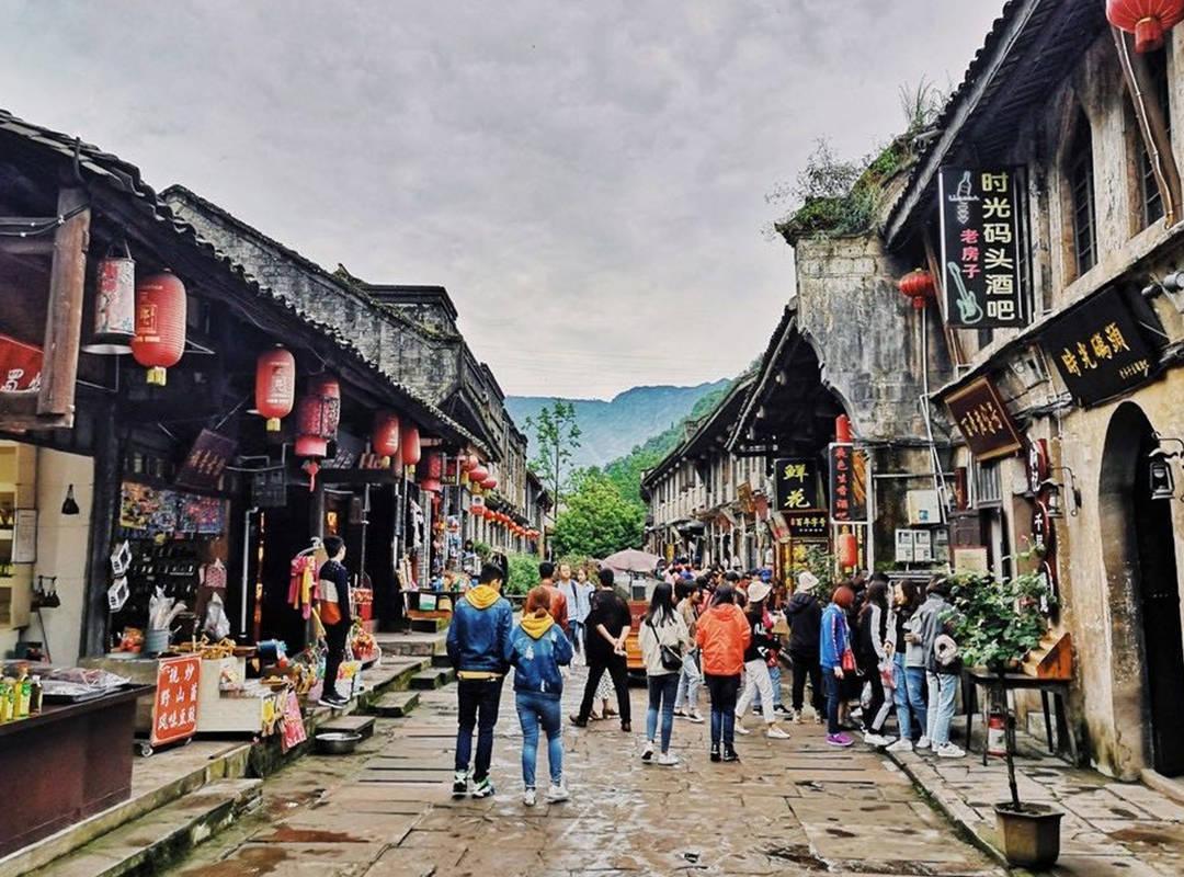 深蹲是否适合中年人锻炼?