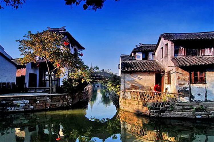 柳州曙光妇科医院精诚勤和,严谨诚信为人